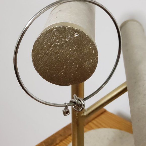 ELLE Solid Knot Bangle - Picture 4 of 5